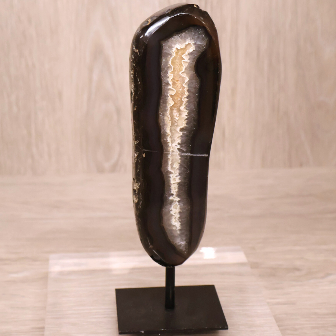 Agate Slice on Black Stand 0.50kg