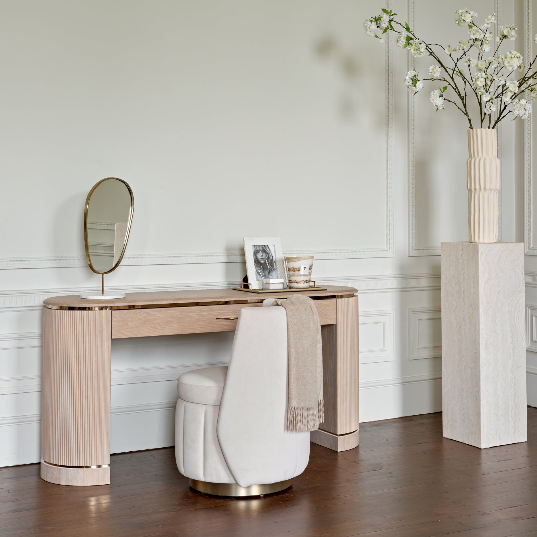 Eve Dressing Table