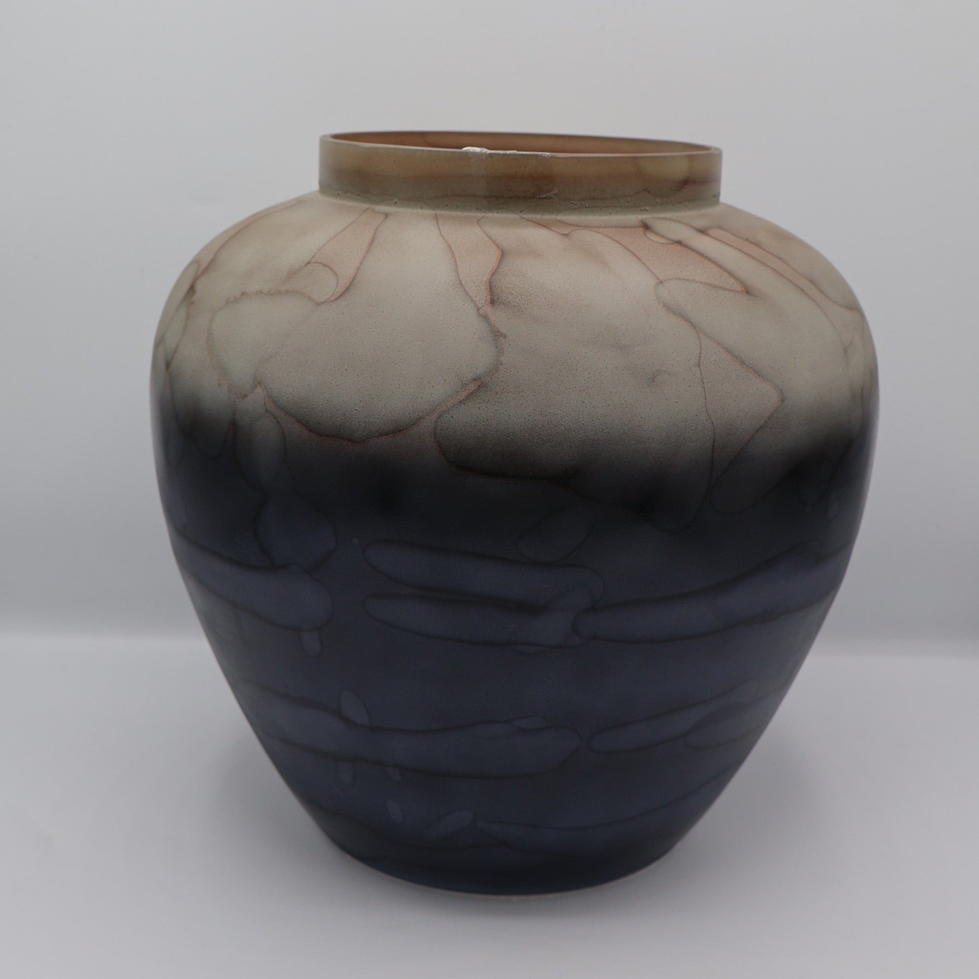 Minot Vase - Medium