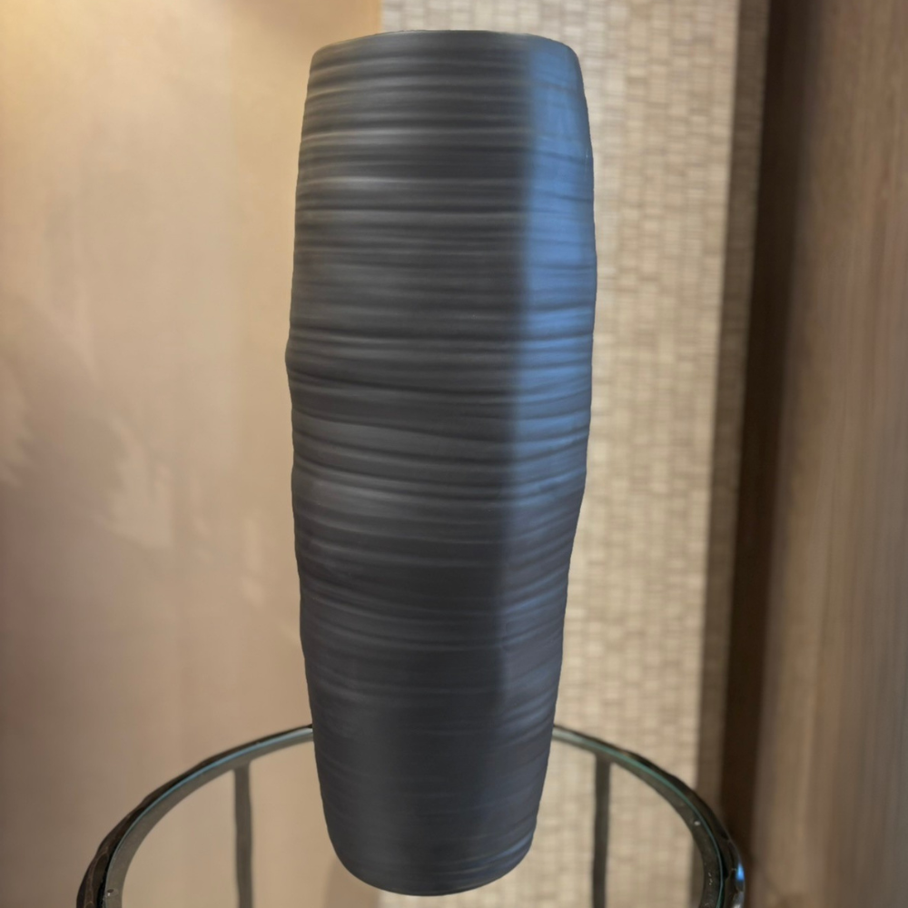 Roccia 3 Black Vase